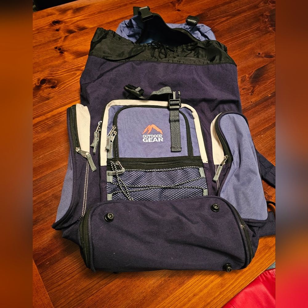 Outdoor Gear‎ Navy and Grey Men's Backpack
